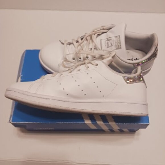 ADIDAS ORIGINALS J STAN SMITH EE8483 White/Silver Iridescent, Sz J6 (W8), used - Picture 9 of 15